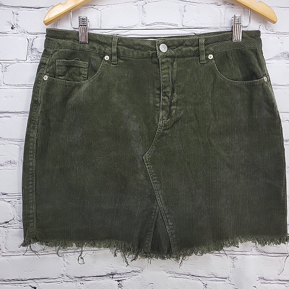 Love Tree Skirt Womens Sz XL Corduroy Green‎ Short Raw Hem